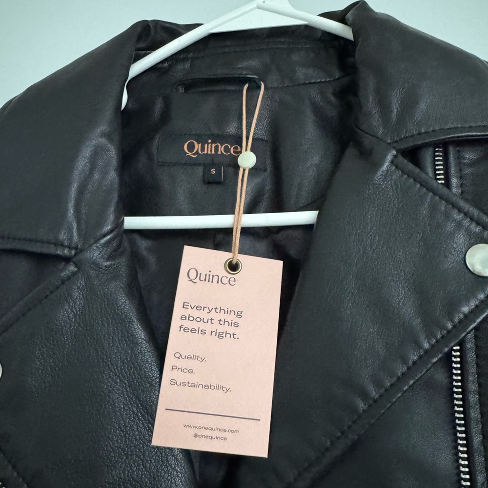 NWT Quince Women's Classic Moto Black Washed Leather Jacket - 100% Leather - Picture 3 of 4